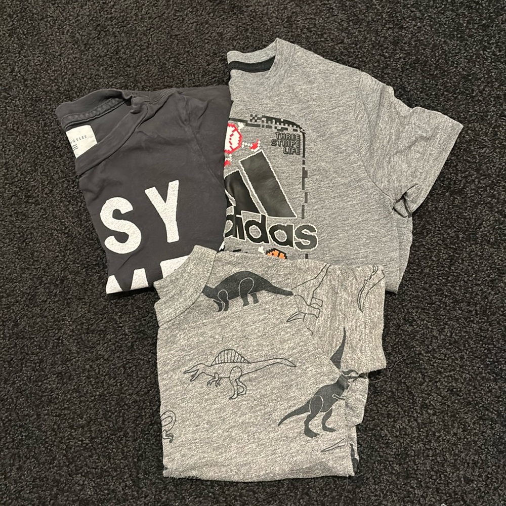 3 tshirts all size 3T